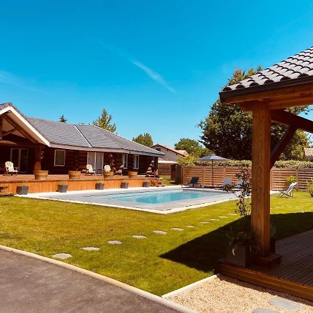 Chalet Montana - Au Cottage Du Medoc - Proche De Bordeaux Saint-Aubin-de-Médoc Buitenkant foto