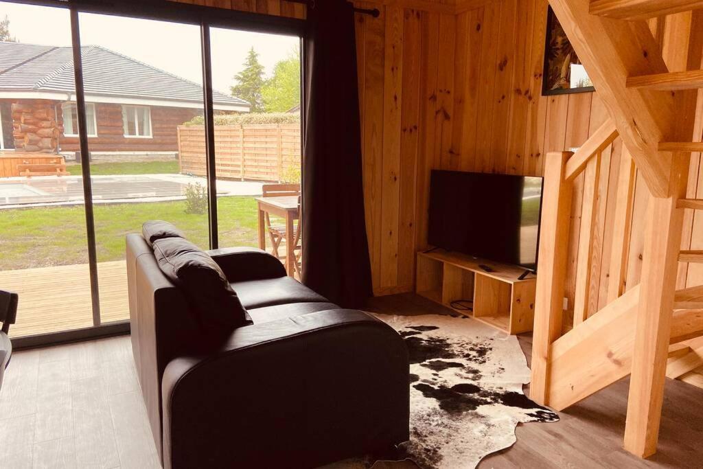 Chalet Montana - Au Cottage Du Medoc - Proche De Bordeaux Saint-Aubin-de-Médoc Buitenkant foto